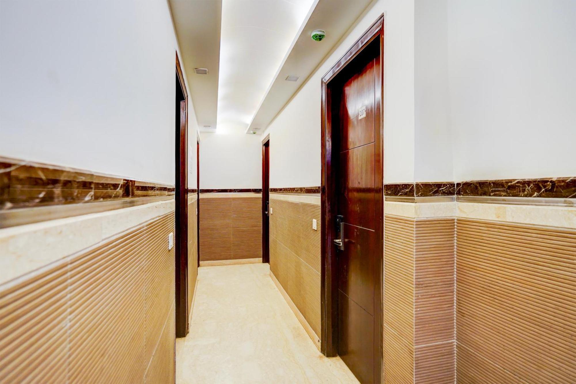 Super Hotel O Rohini Sector 24 Delhi  Eksteriør bilde